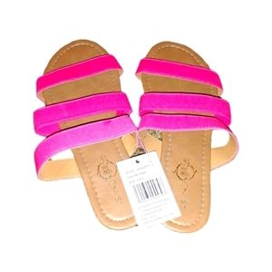 𝅺sole Mates Sandals